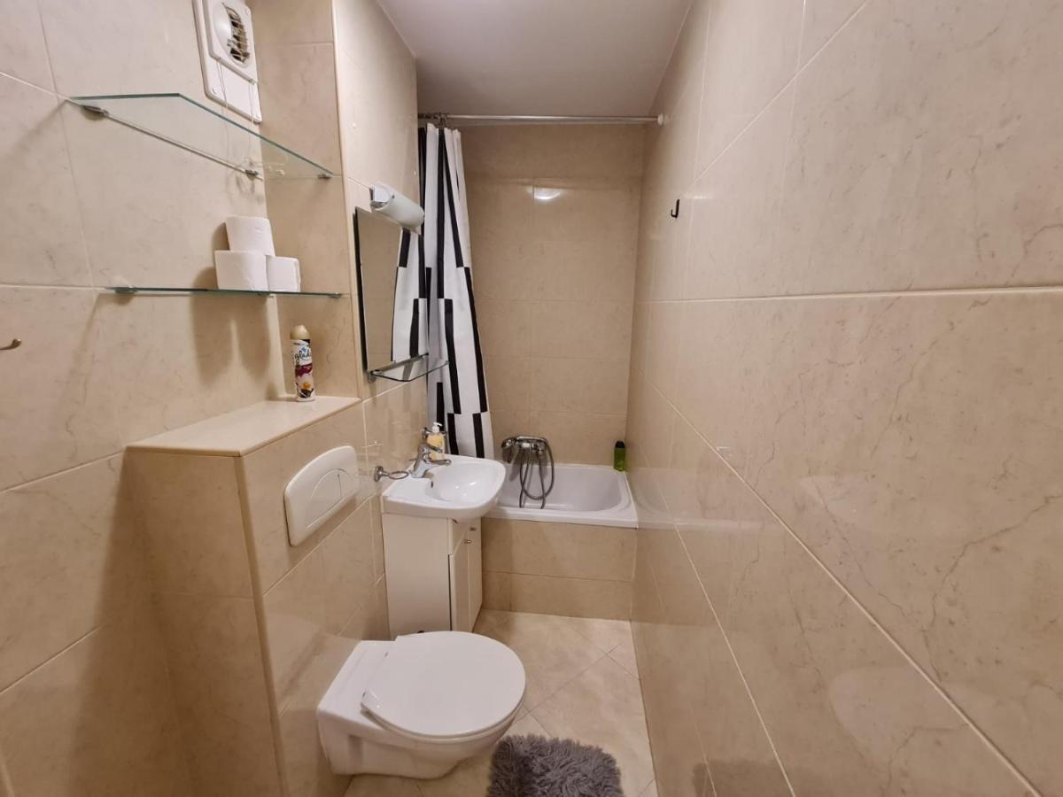 Fantastic Apartments - Room #Z1 Warschau Buitenkant foto